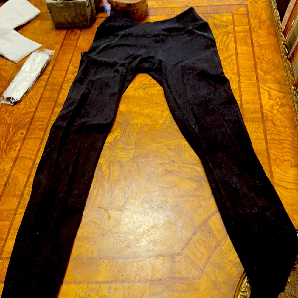 Beyond Yoga Black Leggins